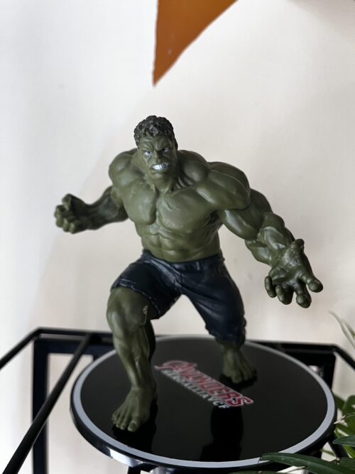 Hulk - Round Stand
