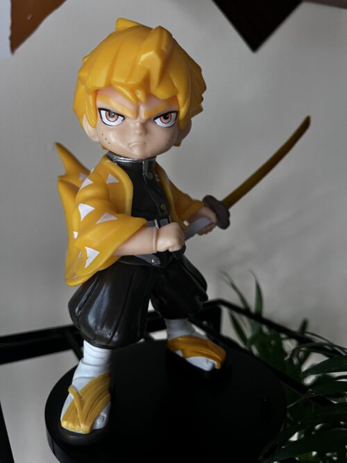 Zenitsu Agatsuma Figure – 16 cm Highly Detailed Edition