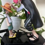 Luffy & Shanks Action Figure – Iconic Hat-Passing Scene
