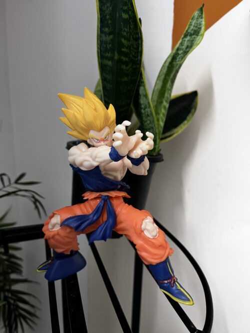 Dragon Ball Z – Son Goku Action Figure | 10 cm Collectible