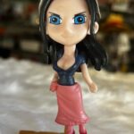 One Piece Nico Robin Figure – Chibi Model (9 cm) Collectible