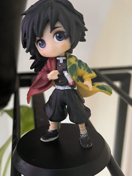 Giyu Tomioka Action Figure – 7 cm | Demon Slayer Collectible