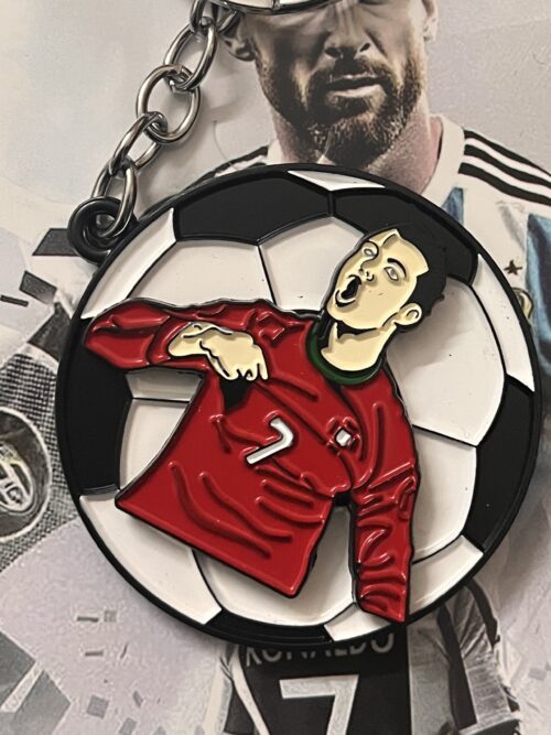 Ronaldo Metal Keychain – Football Legend Collectible