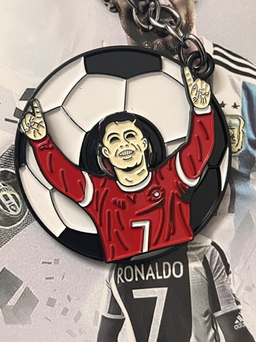Ronaldo Spinning Metal Keychain – Football Legend Collectible