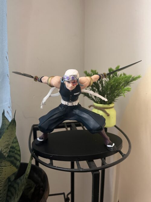 Tengen Uzui Action Figure – Dynamic Battle Pose