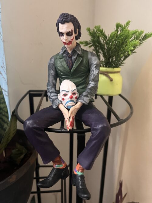 Big Joker Sitting Figure – 25cm